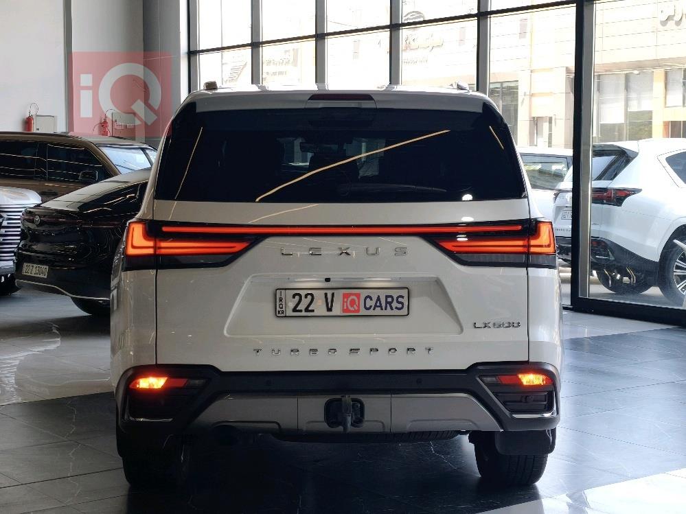 Lexus LX